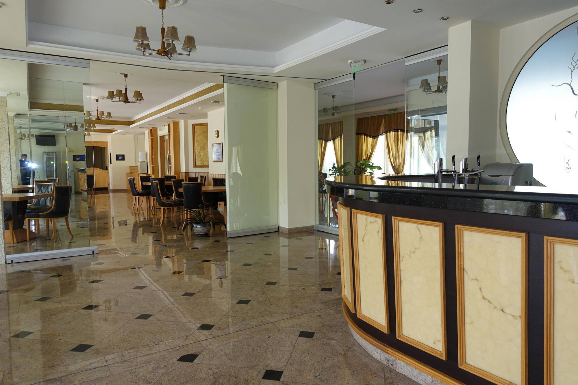 Hotel Incognito Pomorie Luaran gambar