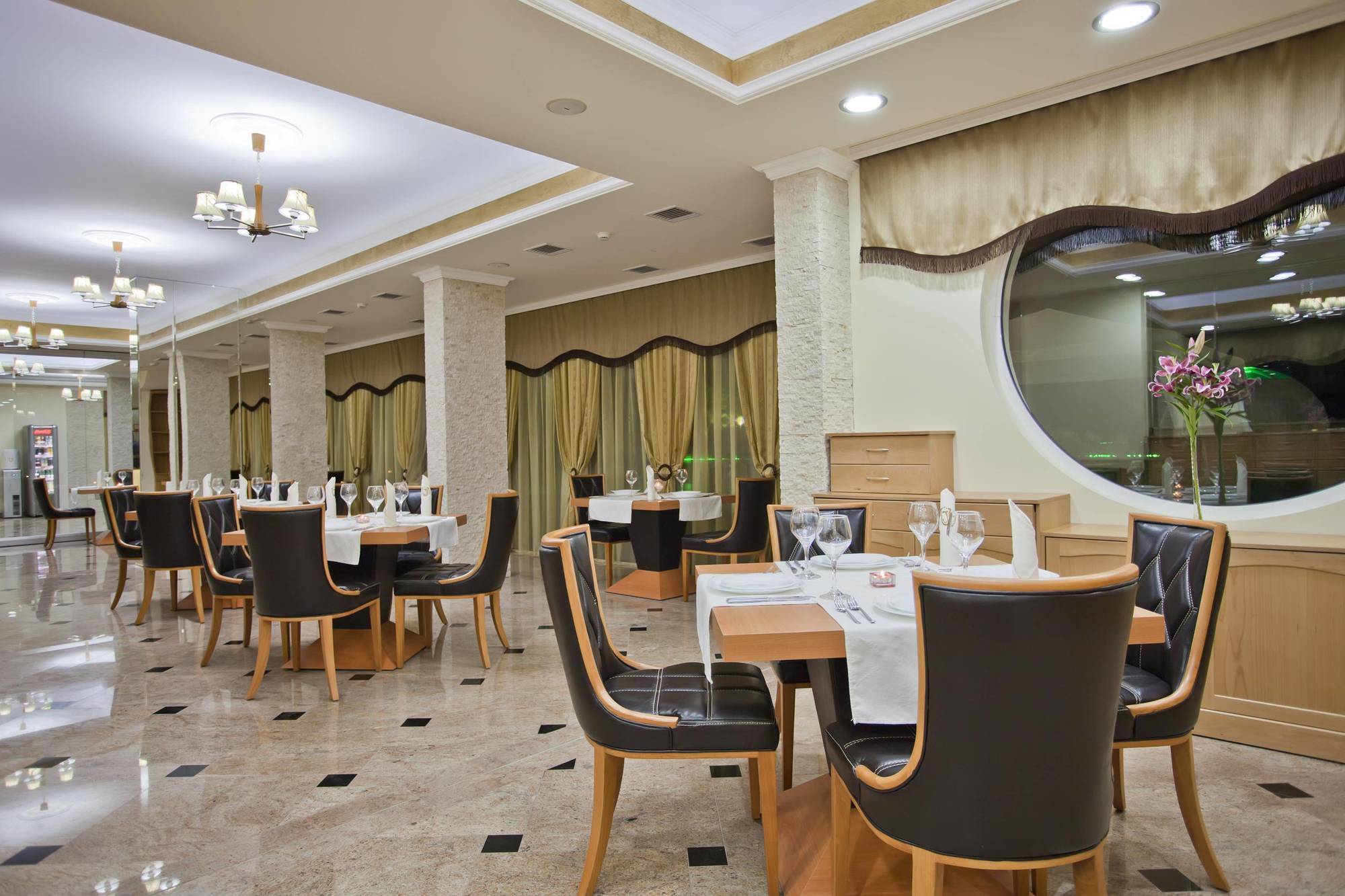 Hotel Incognito Pomorie Luaran gambar