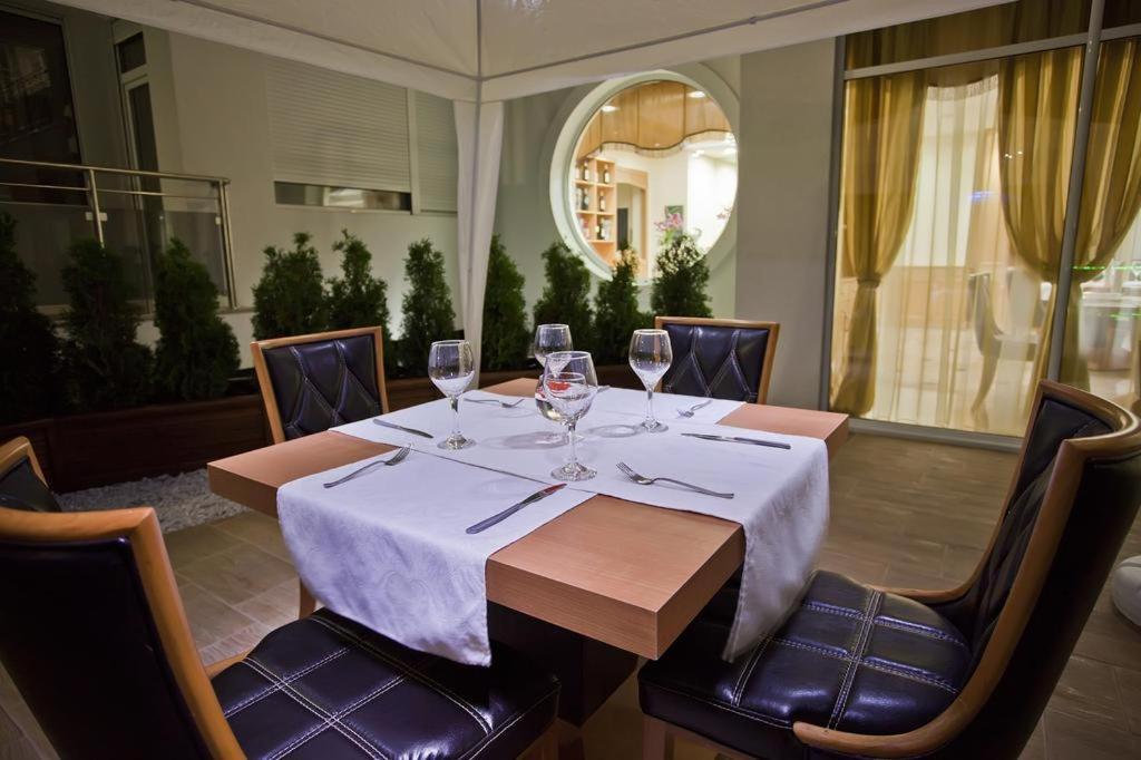 Hotel Incognito Pomorie Luaran gambar